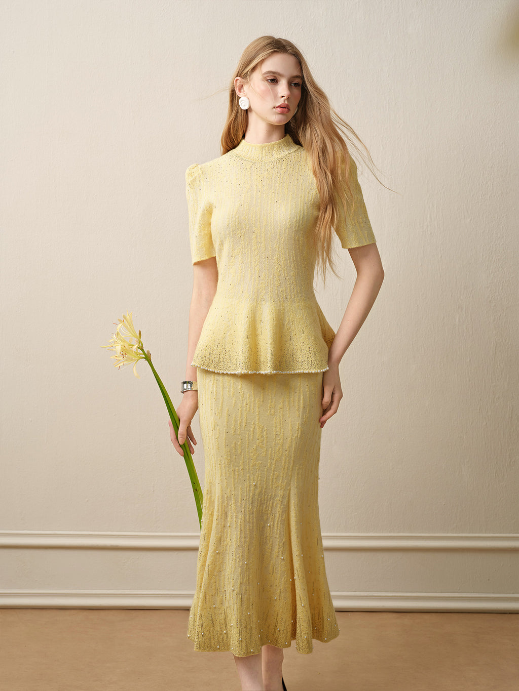 Dusk Firefly_Light Yellow Knit Two-Piece Set