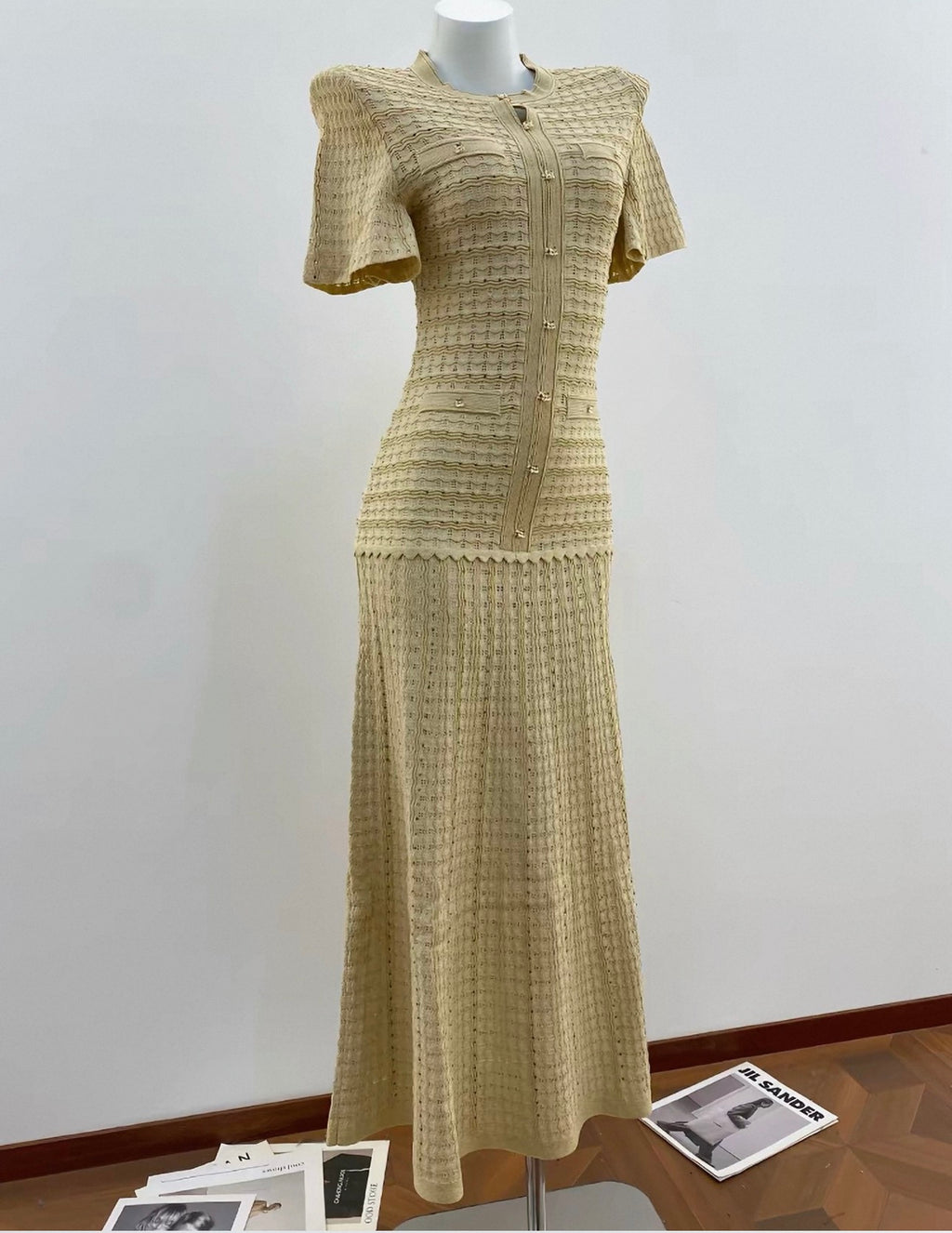 Short-sleeve knit