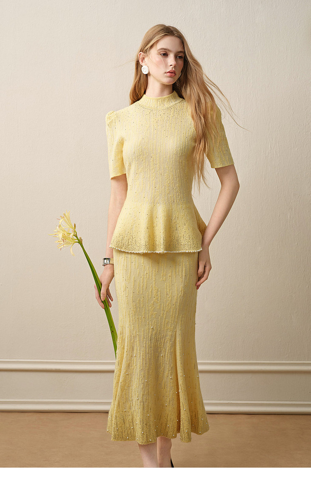 Dusk Firefly_Light Yellow Knit Two-Piece Set