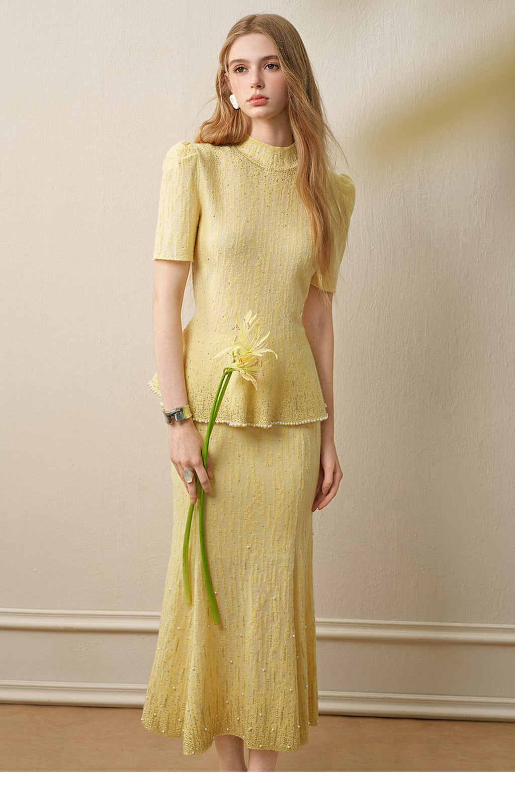 Dusk Firefly_Light Yellow Knit Two-Piece Set
