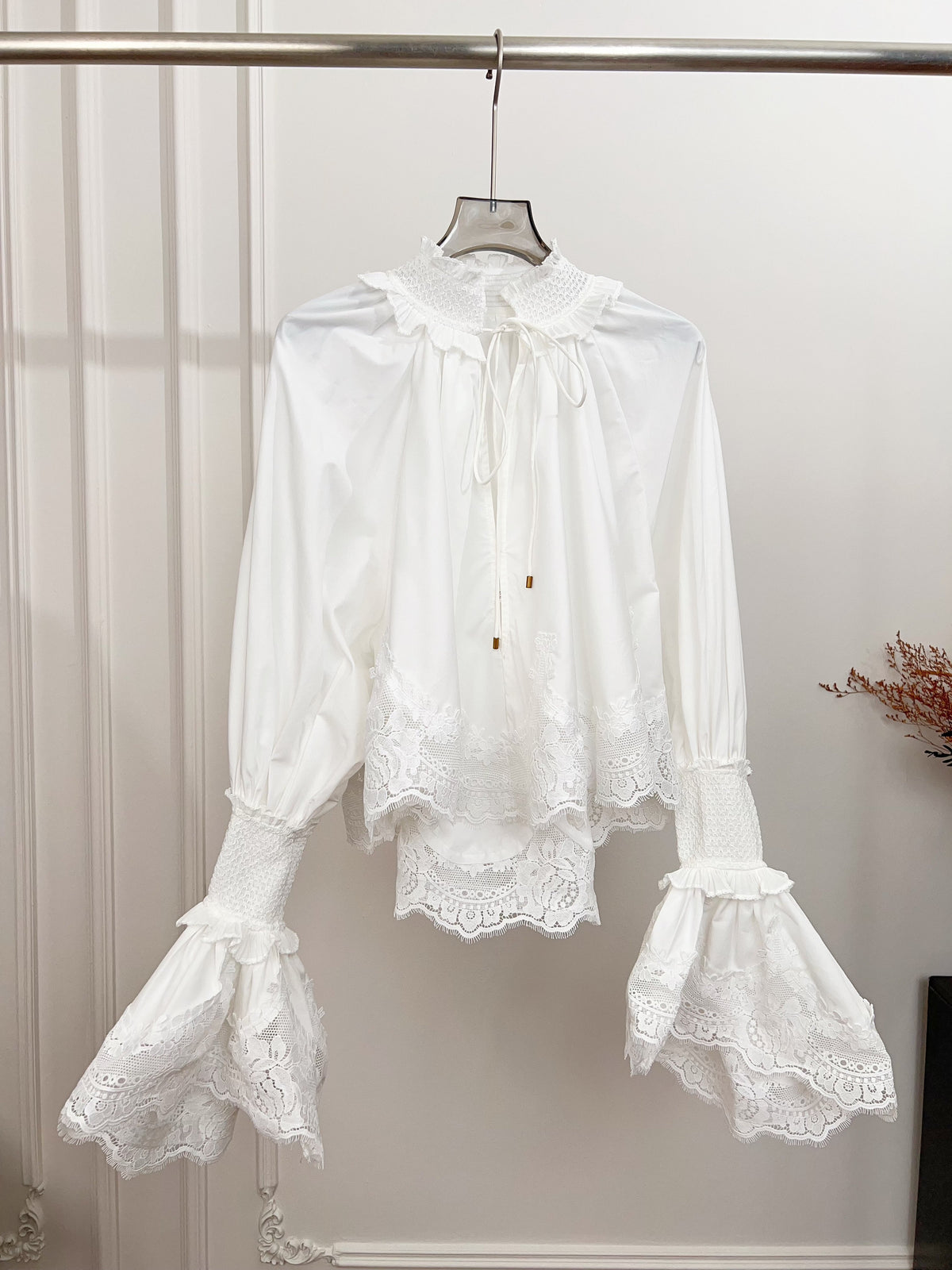 Vintage Soft Lace Lapel Collar Long Sleeve Blouse